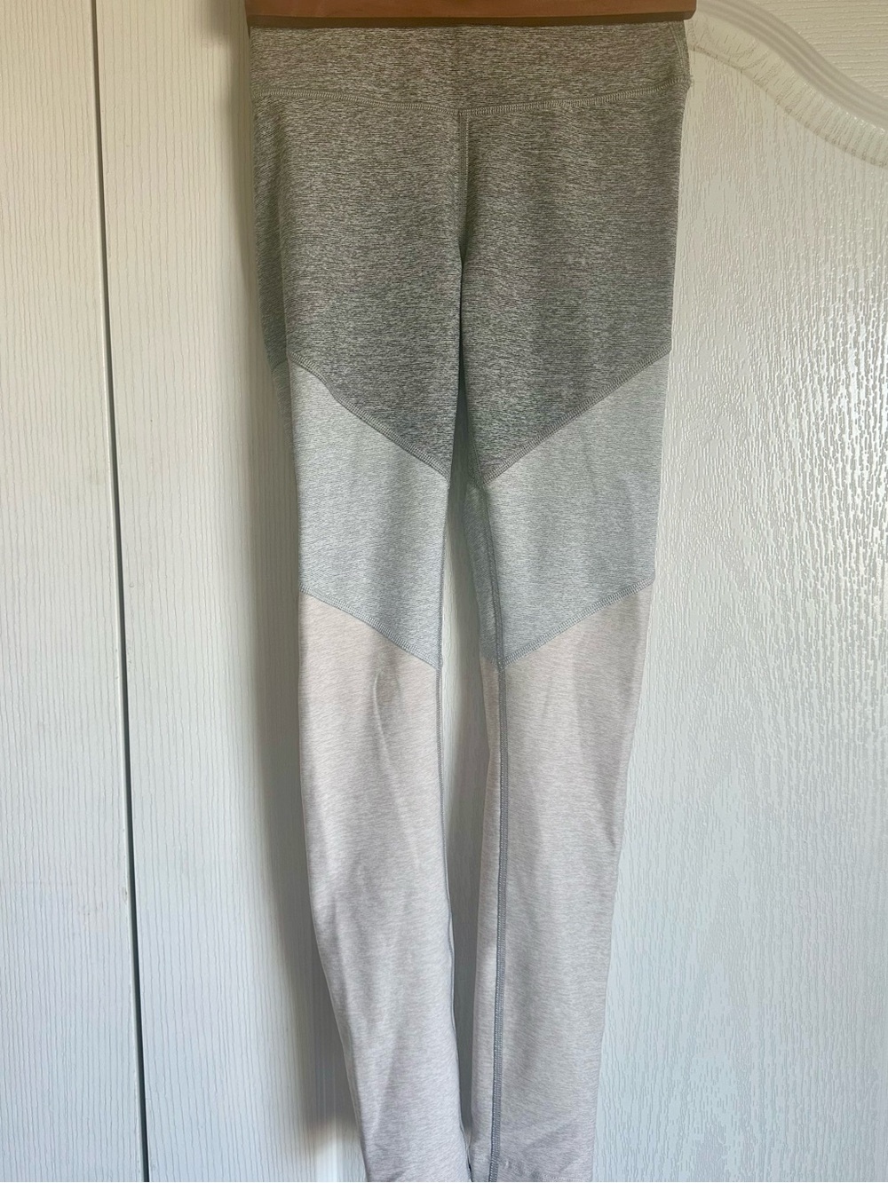 Outdoor Voices Springs 7/8 Leggings Gray Oatmeal Colorblock Athletic XS